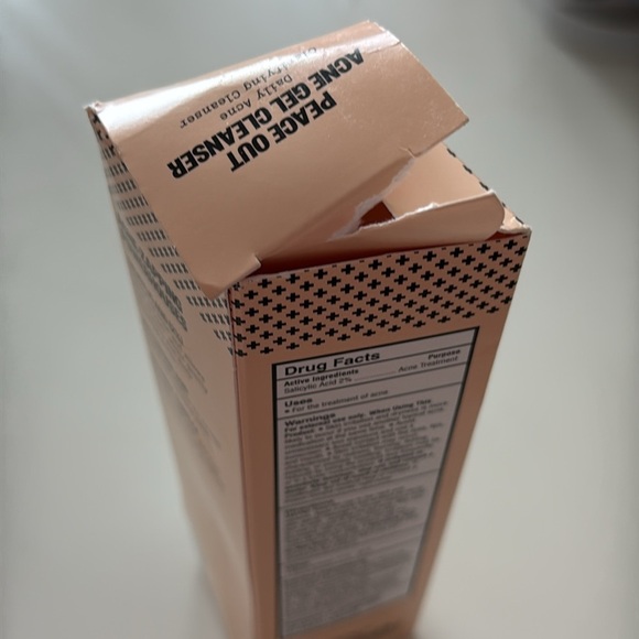 Peace Out Acne Gel Cleanser - Picture 3 of 3